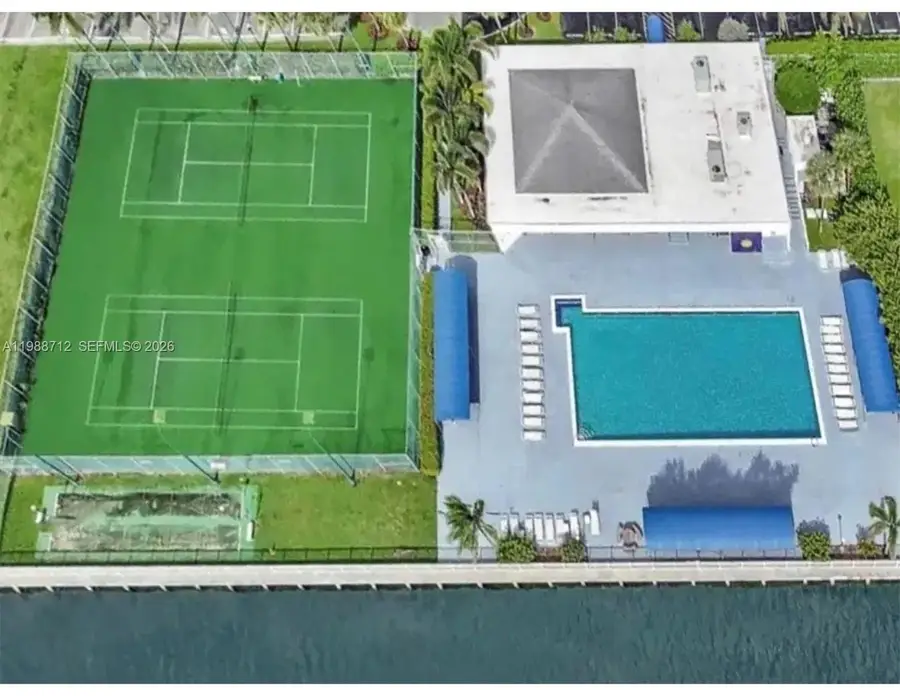 600 E Parkview Dr #316, Hallandale Beach, FL 33009 - #3