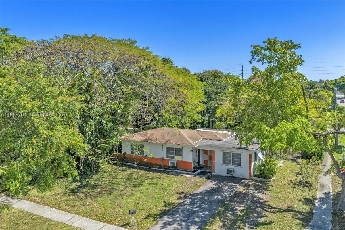 1300 NE 137th St, North Miami, FL 33161 - #1