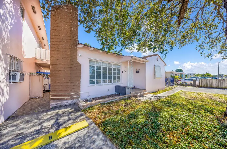 605 NW 34th Ave, Miami, FL 33125 - #3