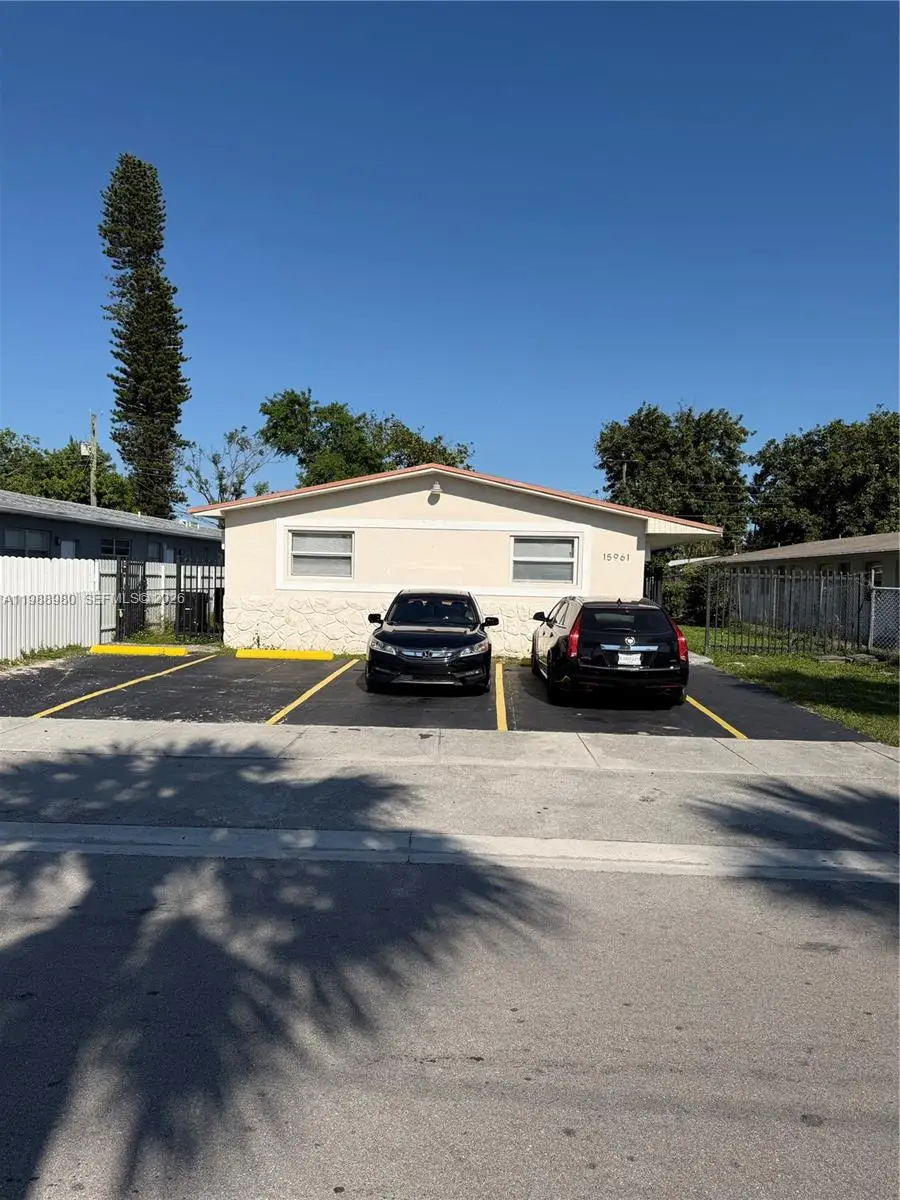 15961 NE 18th Pl, North Miami Beach, FL 33162 - #3
