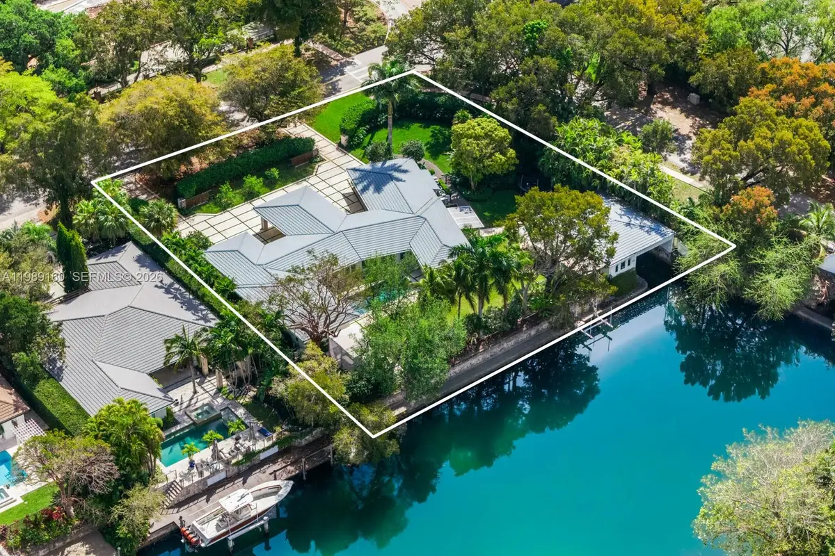 6120 Riviera Dr, Coral Gables, FL 33146 - #1