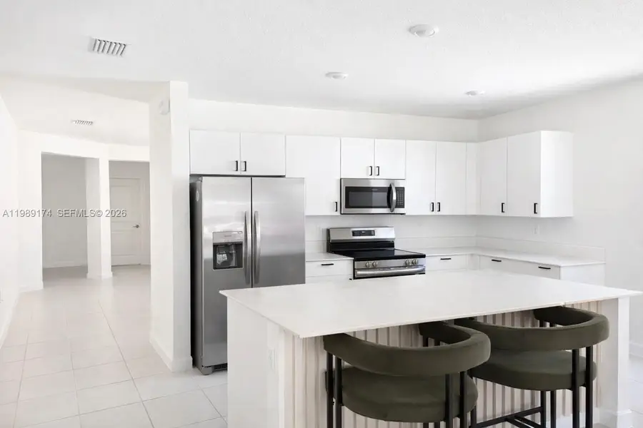 2402 SE 30th St, Homestead, FL 33035 - #2