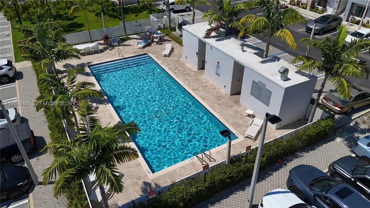 2555 NE 193rd St #2122, Miami, FL 33180 - #1