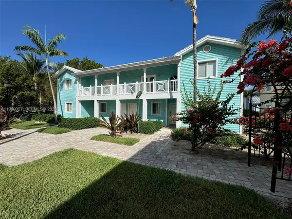 10814 Coral Key, ,  