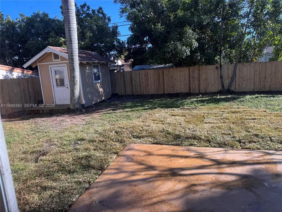 820 SW 26th St, Fort Lauderdale, FL 33315 - #3