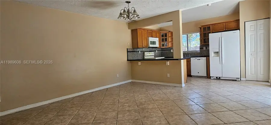 610 Commodore Dr, Plantation, FL 33325 - #3