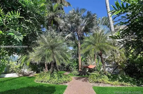 727 14th Pl #1, Miami Beach, FL 33139