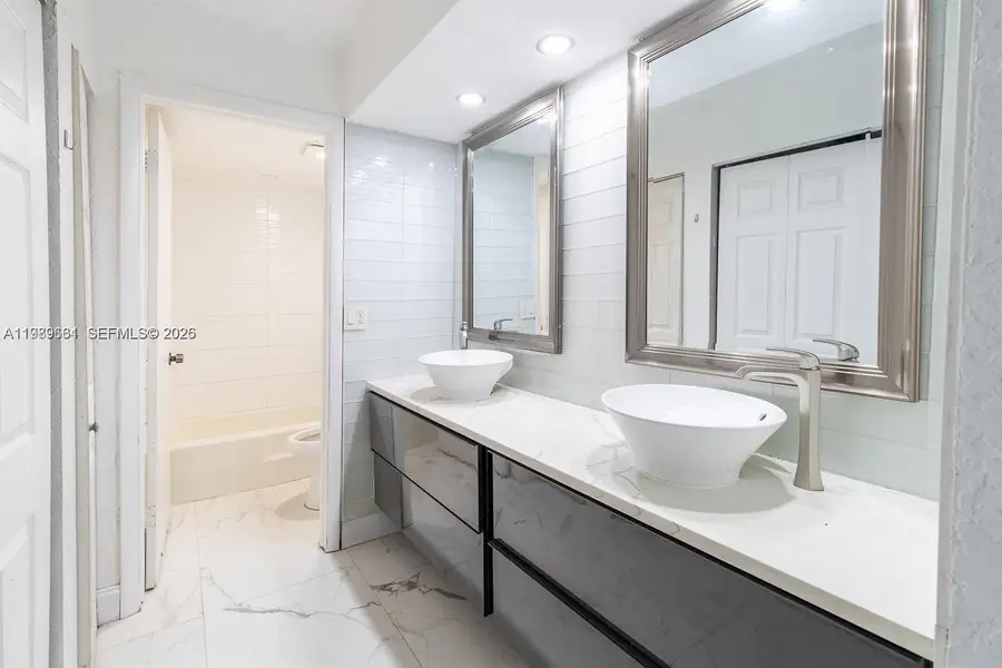 3740 Inverrary Dr #1T, Lauderhill, FL 33319 - #2