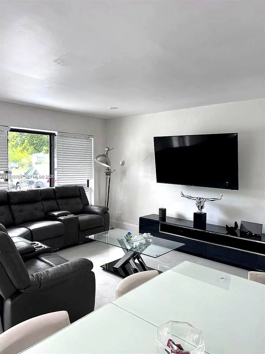 1161 NW 15th St, Fort Lauderdale, FL 33311 - #3