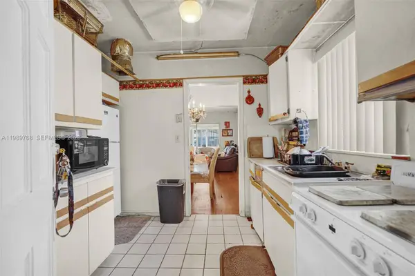 1451 NW 43rd St, Miami, FL 33142