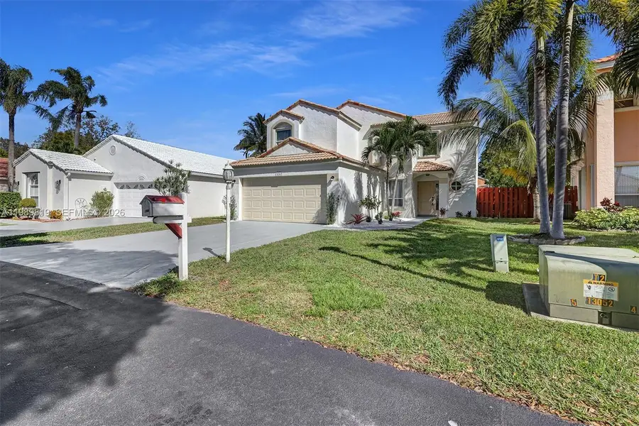 104 Wedgewood Lks S, Greenacres, FL 33463 - #3