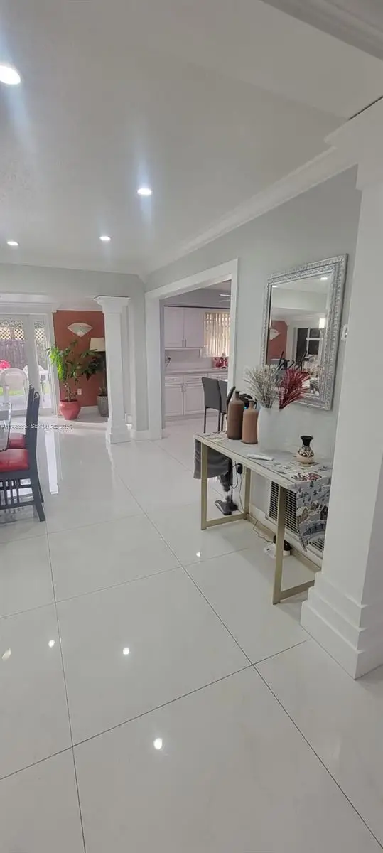 136 SE 2nd Ct, Dania Beach, FL 33004 - #3