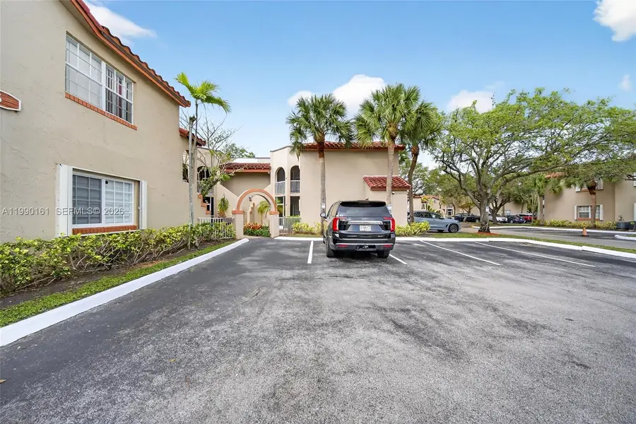 365 SW 86th Ave #201, Pembroke Pines, FL 33025 - #3