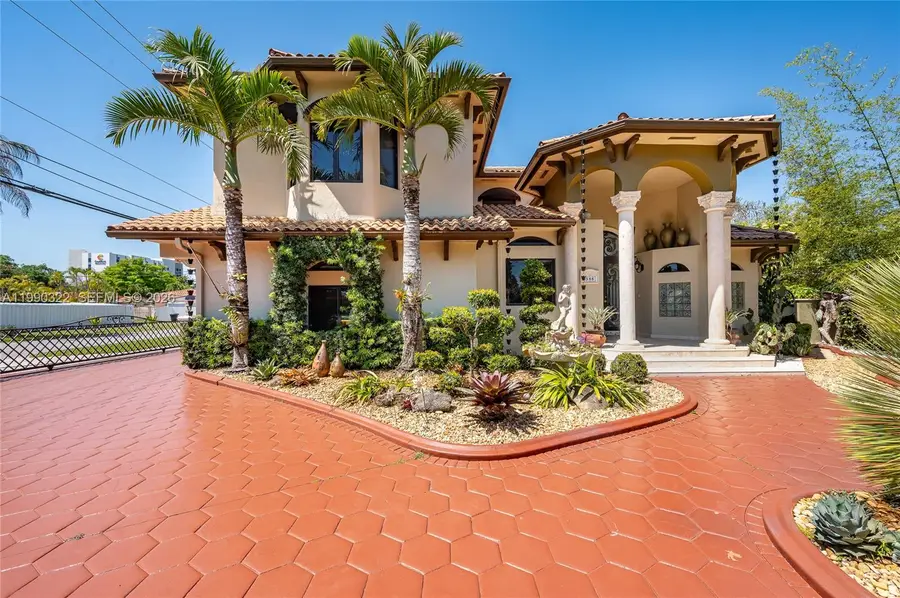 588 Miller Dr, Miami Springs, FL 33166 - #3