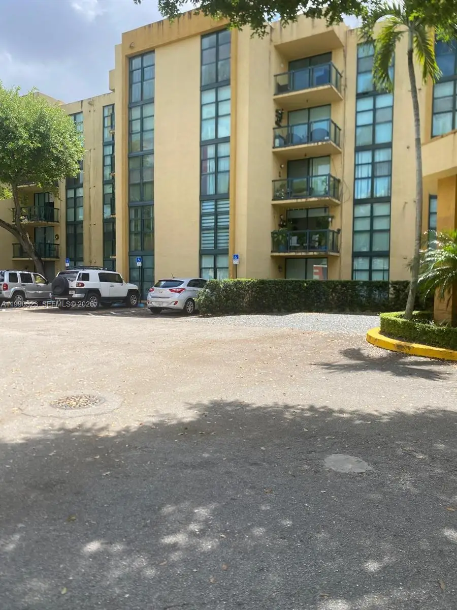 11800 SW 18th St #108-4, Miami, FL 33175 - #2