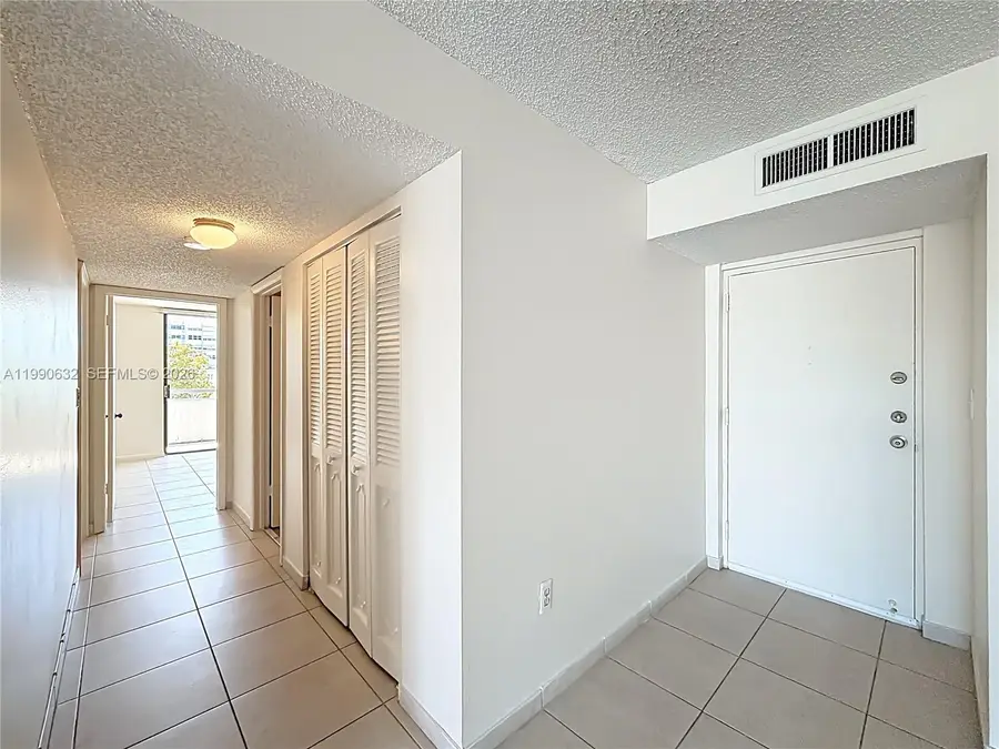 7300 Wayne Ave #211, Miami Beach, FL 33141 - #3