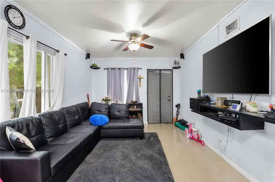 2901 Nw 9th Ct, Fort Lauderdale, FL 33311 - #2