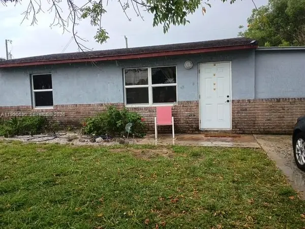 2905 Giuliano Ave, Lake Worth, FL 33461