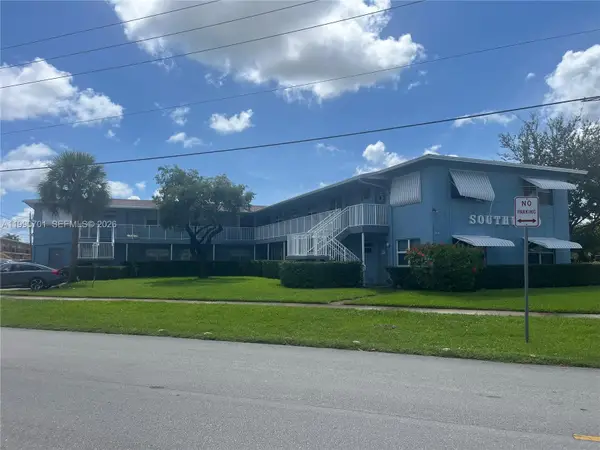 3856 S Cir Dr #6, Hollywood, FL 33021