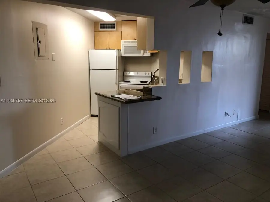 215 Lake Pointe Dr #103, Oakland Park, FL 33309 - #2