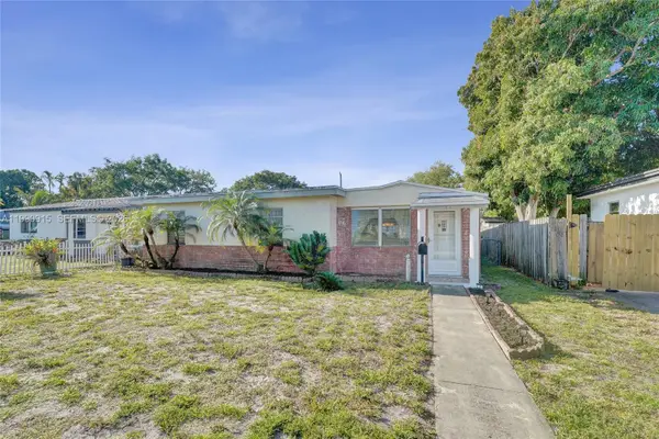 2542 Coolidge St, Hollywood, FL 33020