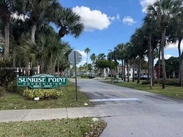 Address Withheld By Seller, Pinecrest, FL 33156