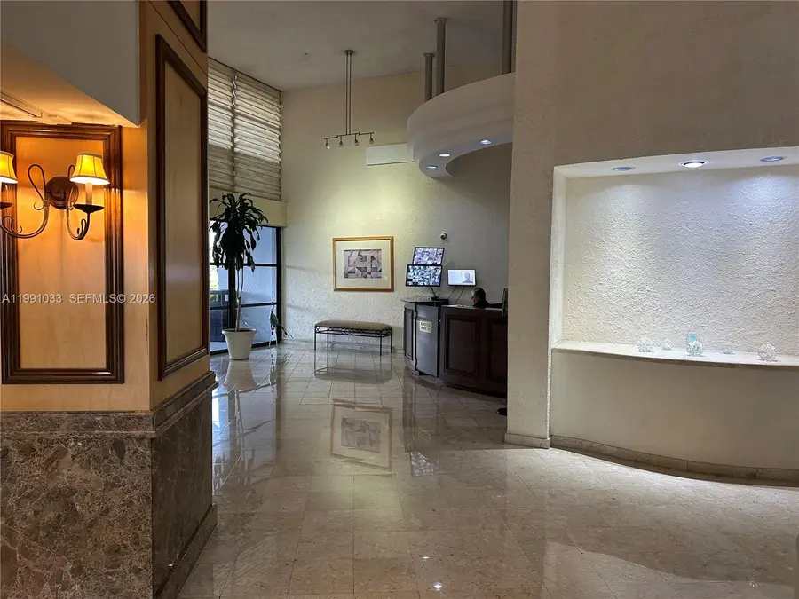 600 Parkview Dr #717, Hallandale Beach, FL 33009 - #3