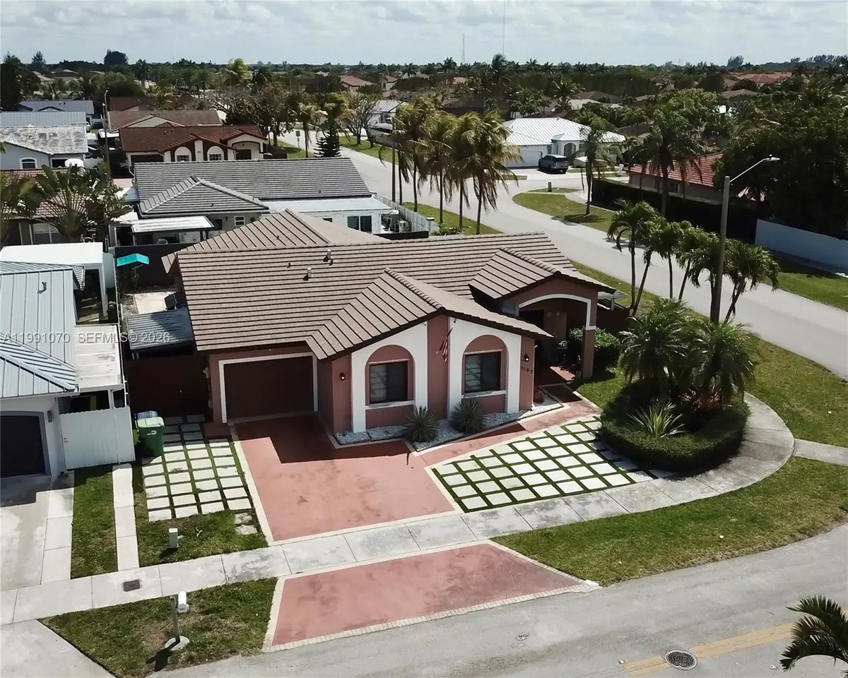 15182 SW 171st St, Miami, FL 33187 - #1