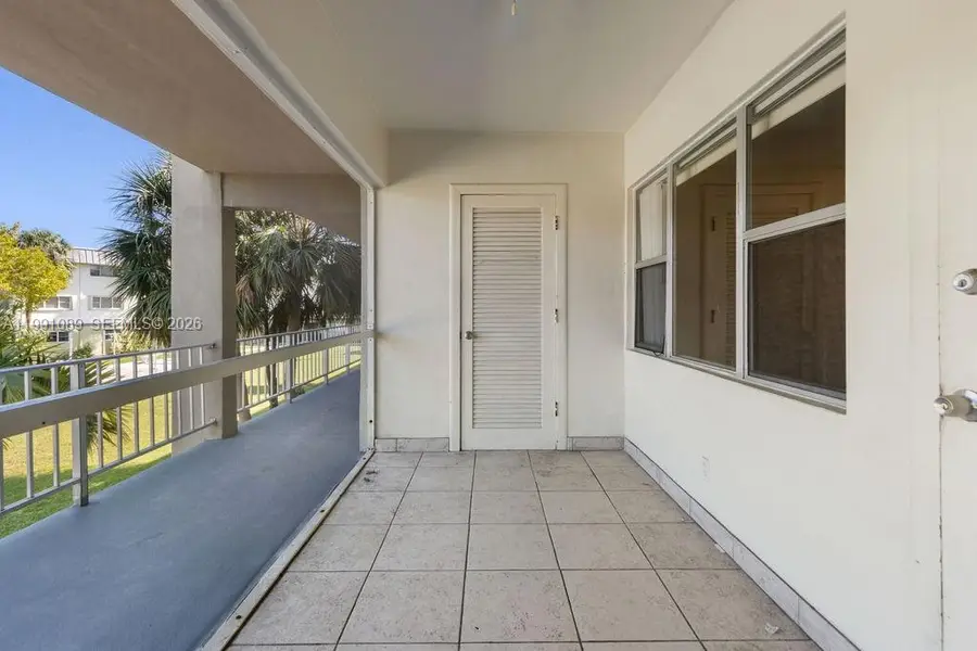 270 Layne Blvd #207, Hallandale Beach, FL 33009 - #2