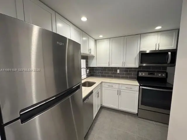 9330 Lagoon Pl #109, Davie, FL 33324 - #2