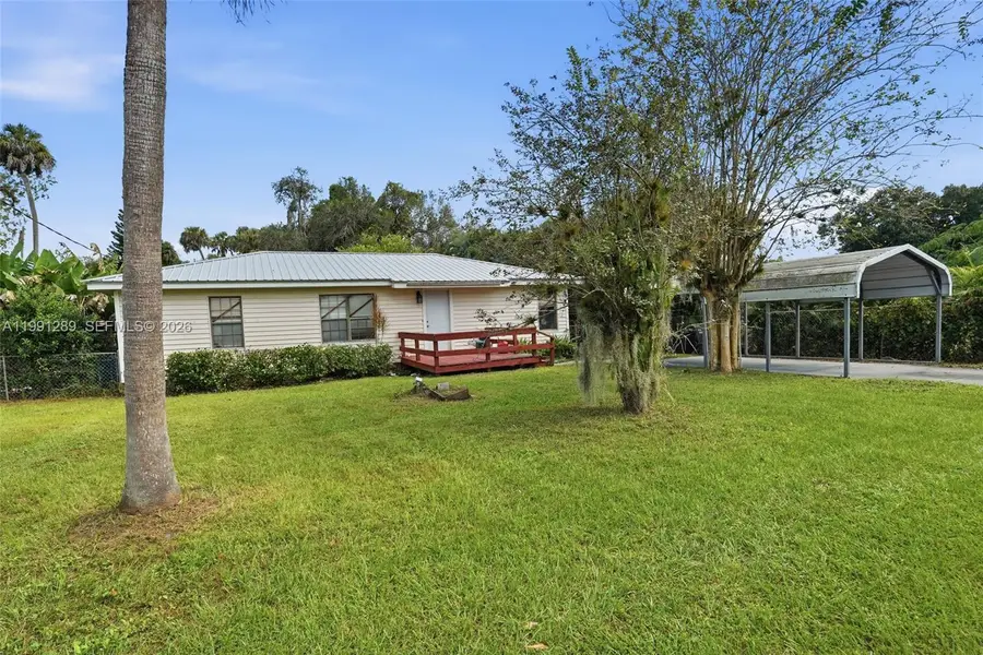 868 Avalon Ave, Labelle, FL 33935 - #2