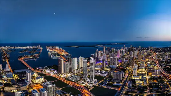 60 Ne 11th #3706, Miami, FL 33132