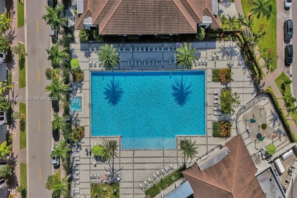 8001 NW 41 St #409, Doral, FL 33166 - #1
