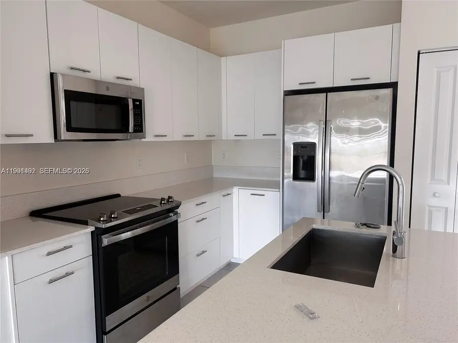 8001 NW 41 St #409, Doral, FL 33166 - #3
