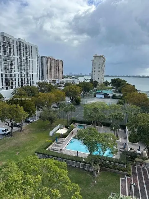 Address Withheld By Seller, Miami, FL 33181 - #2