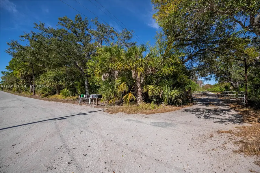 900 G Rd, Labelle, FL 33935 - #2