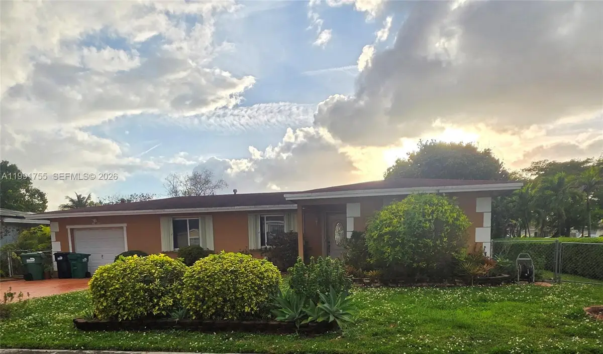 7104 SW 132nd Ct, Miami, FL 33183 - #1
