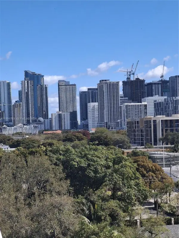 816 NW 11th St #806, Miami, FL 33136