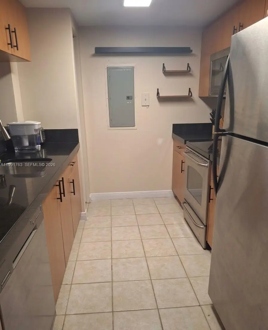 816 NW 11th St #806, Miami, FL 33136 - #3