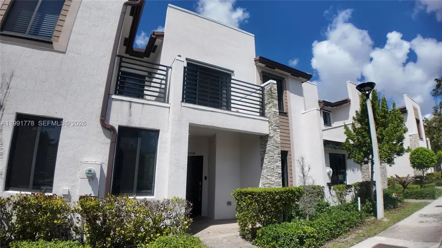 20714 NE 5th Ct, Miami, FL 33179 - #2