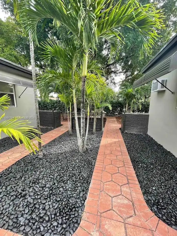 1925 Dewey St, Hollywood, FL 33020 - #3