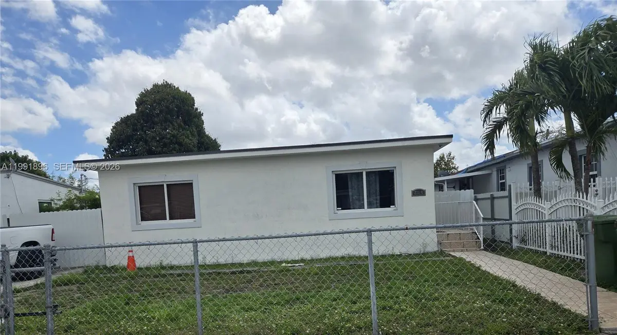 234 E 44th St, Hialeah, FL 33013 - #1