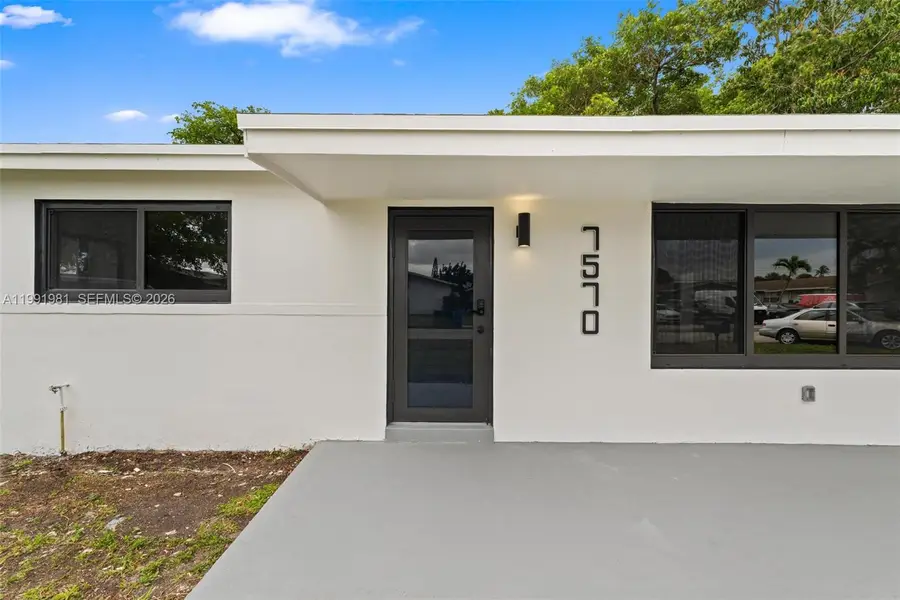 7570 Venetian St, Miramar, FL 33023 - #2