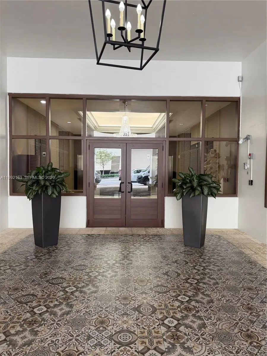 357 Almeria Ave #1006, Coral Gables, FL 33134 - #2