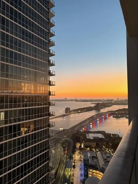 1040 Biscayne Blvd #2605, Miami, FL 33132 - #3