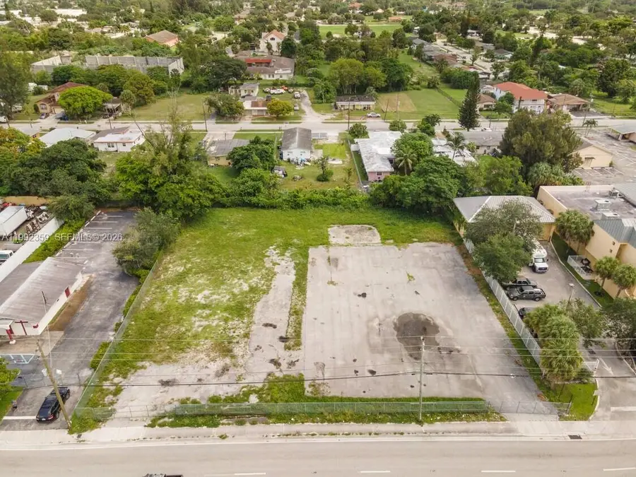 2217 NW 19th St, Fort Lauderdale, FL 33311 - #3