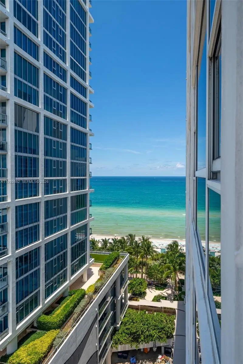 6801 Collins Ave #1414, Miami Beach, FL 33141 - #2
