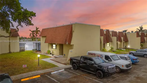 8920 Palm Tree Ln #8920, Pembroke Pines, FL 33024