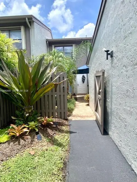 11245 SW 111th St, Miami, FL 33176 - #2