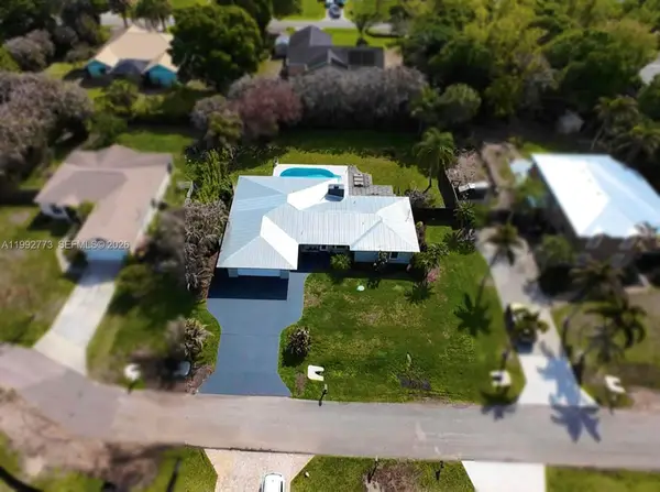 2497 NW South Manor Ave, Stuart, FL 34994